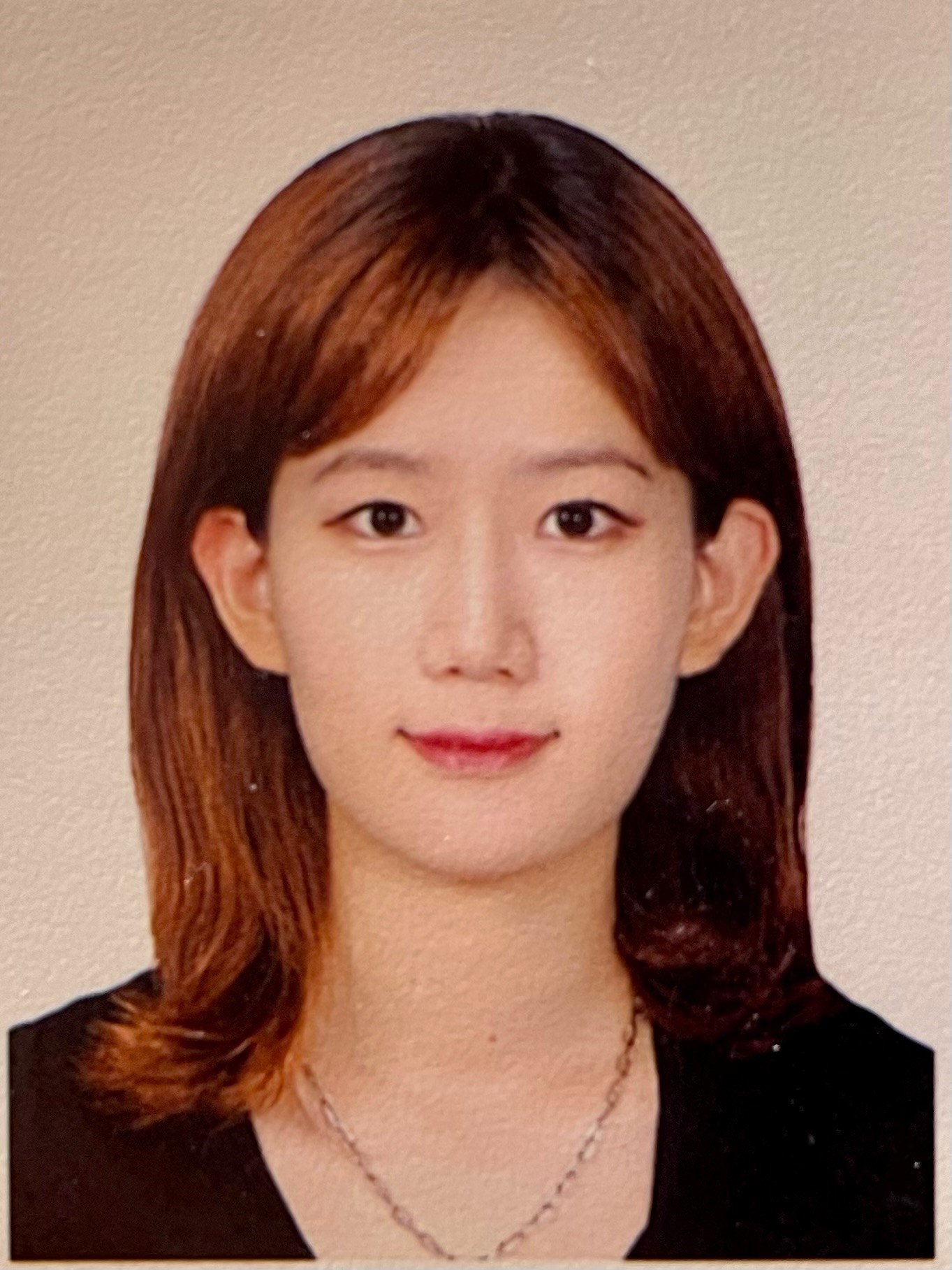 황윤주 사진